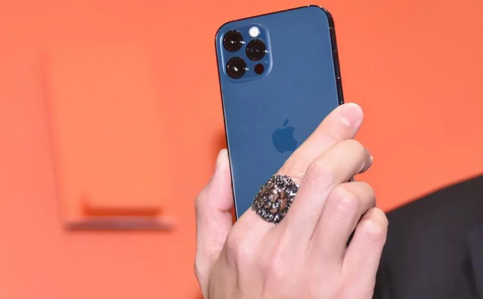 古交苹果手机维修分享iPhone12系列重启方法教程 